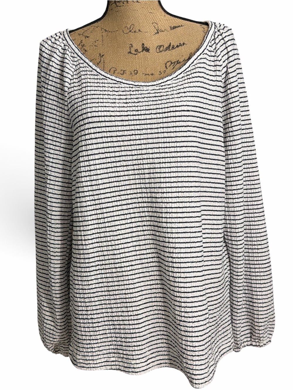 LOFT Navy & White Striped Long Sleeve Scoop Neck Top EC. Size large